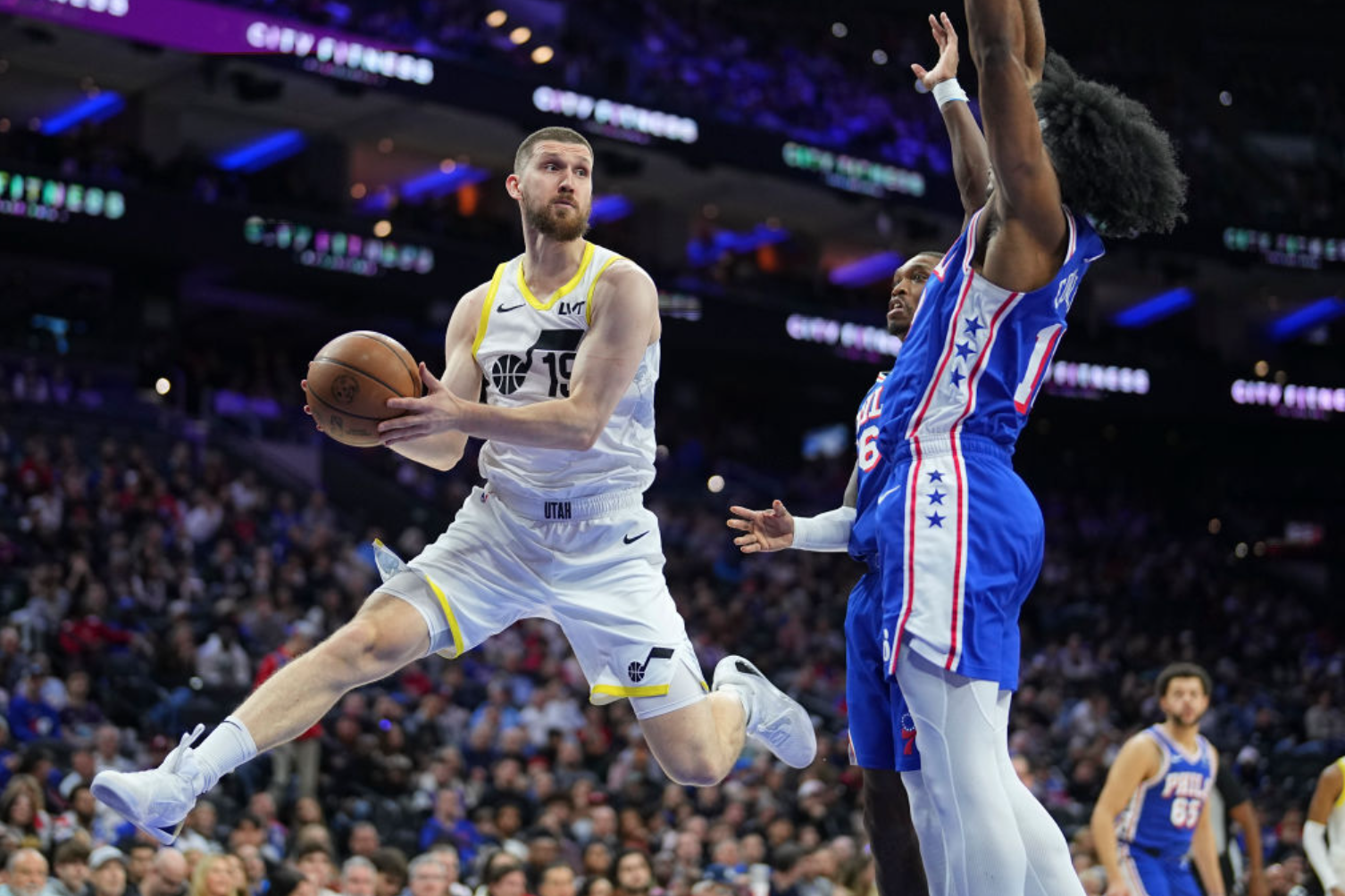 Юта з Михайлюком поступилася Філадельфії, Лос-Анджелес в овертаймі здолав Сакраменто: результати НБА